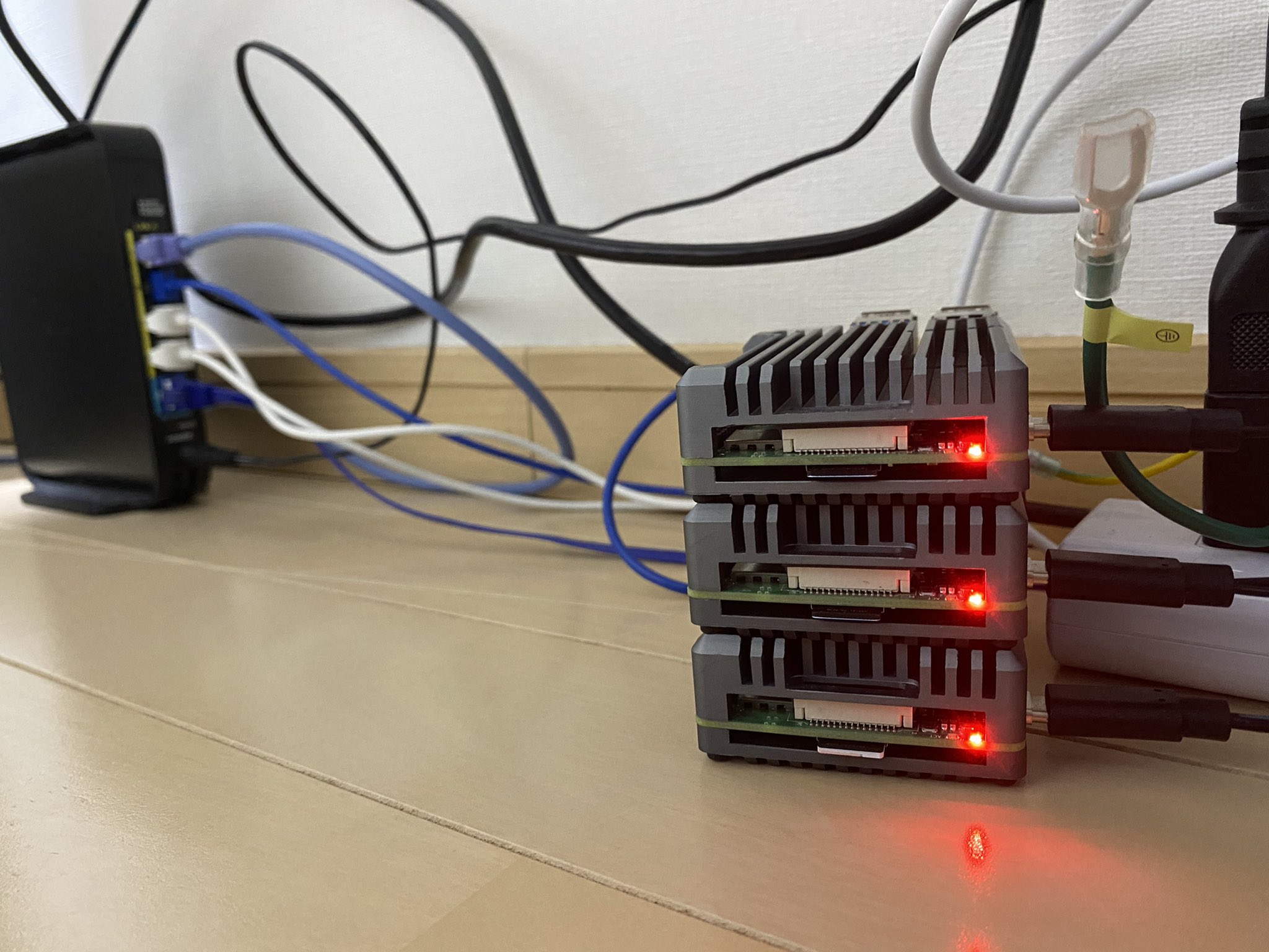 Raspberry Pi クラスタのサムネイル